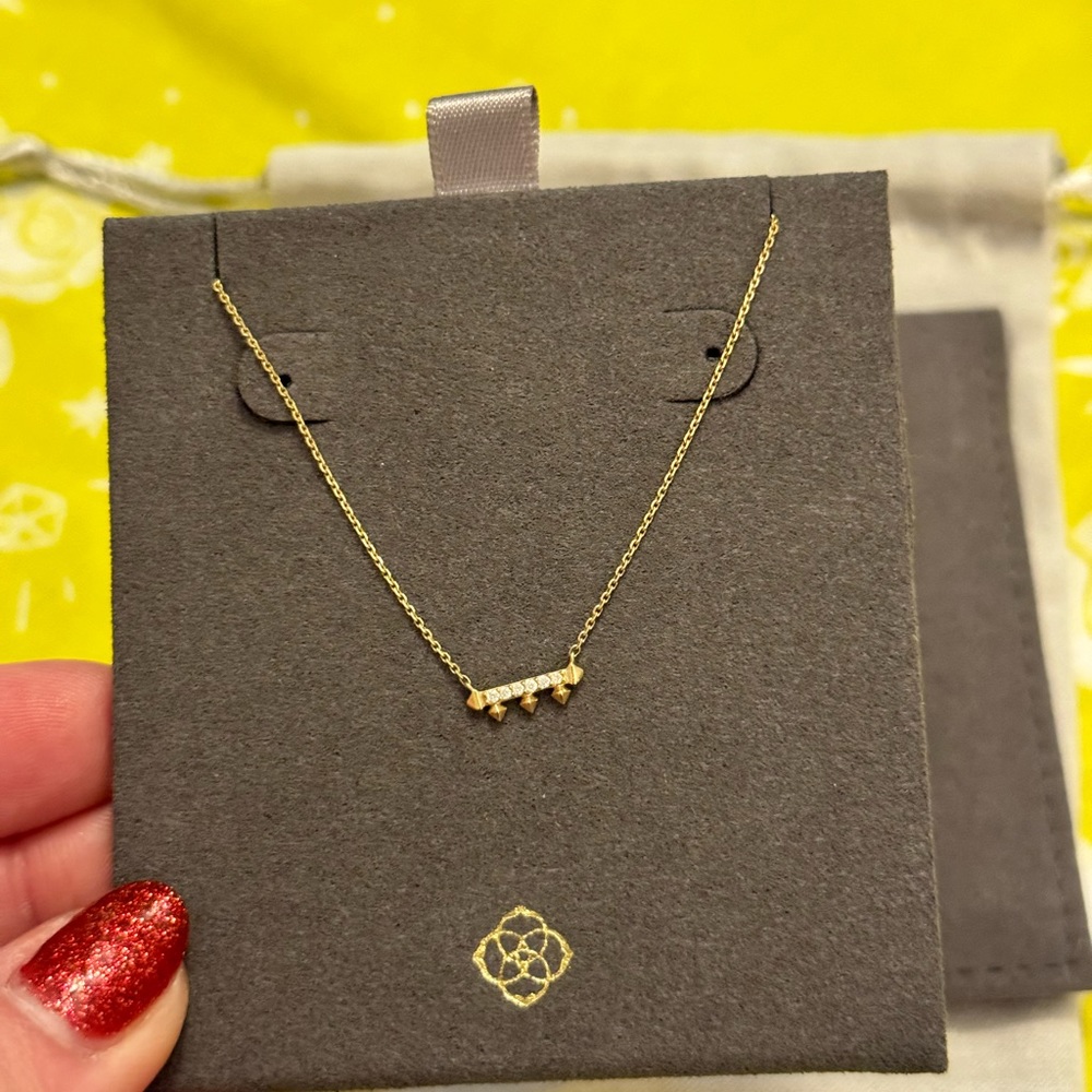 Kendra Scott Katy Pendant Necklace in White Diamond and 14K Solid Gold - Picture 2 of 3